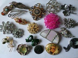 20 Vintage And Modern Brooches