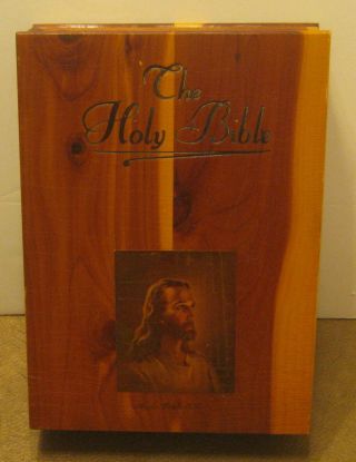 Vintage Cedar Wood The Holy Bible Wooden Box Myrtle Beach Sc Souvenir