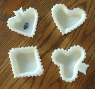 Vtg Fenton White Milk Glass Ashtray Set/4 Playing Cards Heart Spade Club Diamond