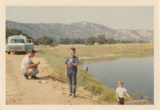 Ju30 Vintage Photo 3x5 Kids Fishing Trip W Dad 1967 Mountains Lake Old Truck 2