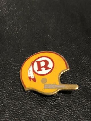 Vtg 1970 - 1971 Nfl Washington Redskins Pin Rare Old “r” Logo Lombardi