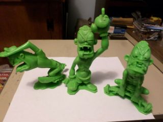 3 Vintage 1963 Louis Marx Nutty Mads Green Figures Rocko Weight Lifter Mariner