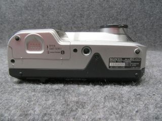 Vintage Sony MVC - FD75 FD Mavica 10x Zoom 0.  35MP Floppy Disk Digital Still Camera 5