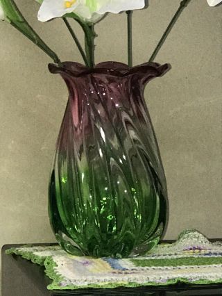 Vintage Teleflora Hand Blown Vase Flower Tulip 7.  75 " Green Pink Crystal Swirl