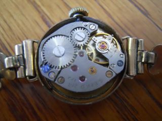 Ladies Vintage Seiko Watch with Gold case (hallmarked) and gold effect Strap. 4