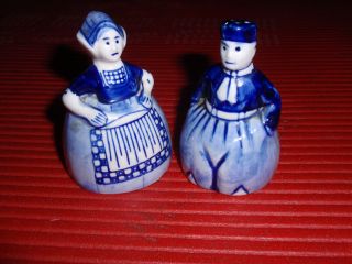 VINTAGE ELESVA HOLLAND DELFT BLUE CERAMIC SALT AND PEPPER SHAKERS 3 IN.  TALL 2