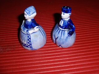 VINTAGE ELESVA HOLLAND DELFT BLUE CERAMIC SALT AND PEPPER SHAKERS 3 IN.  TALL 4