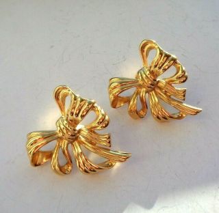 VINTAGE SIGNED GIVENCHY POLISHED GOLDEN RIBBON BOW DESIGN PIERCED EARRINGS 5