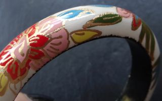 Vintage Hand Painted Russian Flower Enamel Lacquer Bangle Bracelet - D167