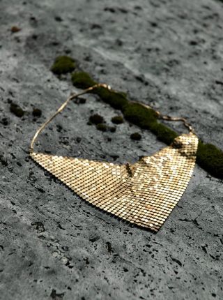 Vintage 70s / 80s Gold Mesh Bib Necklace Small Triangle Peter Pan Collar Choker