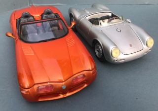 2 Vintage Diecast Cars 1:18 Porsche 550 A Spyder & Dodge By Maisto