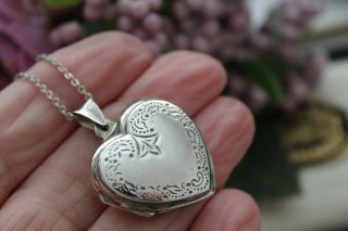 Vintage Sterling Silver Heart Shaped Photo Locket Pendant Necklace