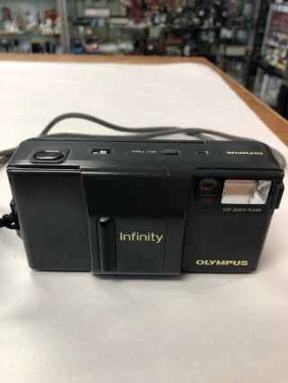 VTG Olympus Infinity AF - 1 Zuiko 35mm F/2.  8 Film Camera. 3