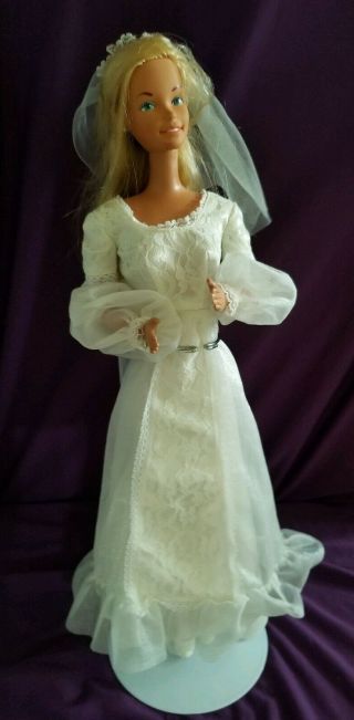 Vintage 1976 Supersize Barbie 18 " Doll Bride Bridal Clothes With Stand