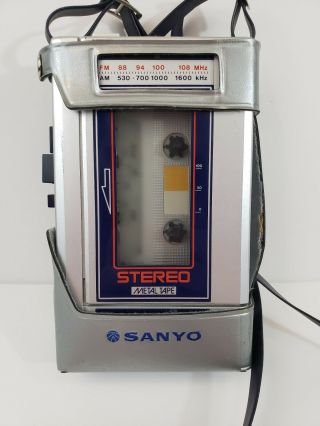 Vintage Sanyo M - G30 Metal Stereo Cassette Tape Player AM/FM w/ Cover 2