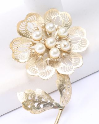 Vintage 1930s Delicate Gold Tone Flower Brooch With Faux Pearls