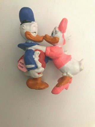 Vintage Walt Disney Donald & Daisy Kissing 2” Applause Pvc Figure