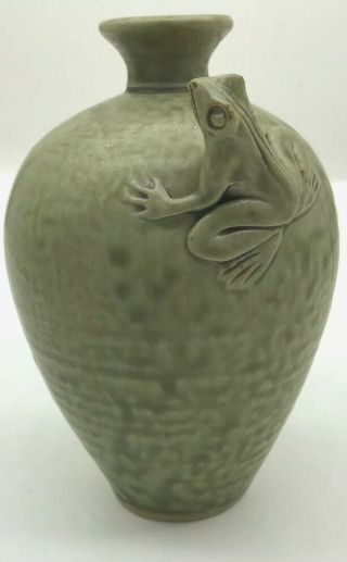Vintage Green Art Pottery Vase With High Relief Frog 5 1/2 " Tall