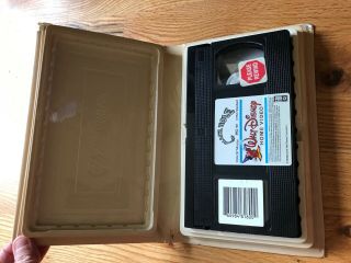 Vintage Walt Disney THE BLACK HOLE VHS 1979 Clamshell Case Home Video 2