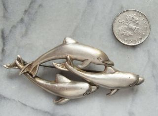 Vintage Sterling Silver 3 - Dolphin Family Brooch Pin 1980 9.  8g