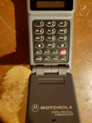Vintage Motorola Digital Personal Communicator Flip Cell Phone Model 34017NARSA 2