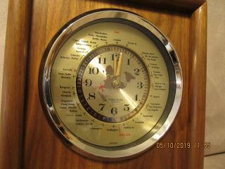 Vintage Lord King Quartz World Analog Clock Wood Wall Hanging Timezone 6