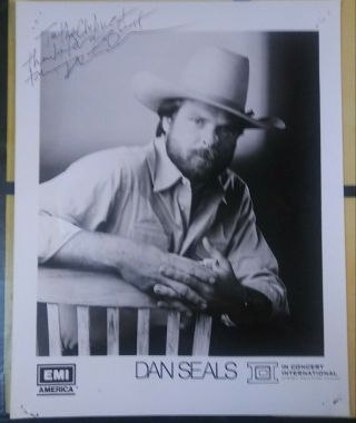 Autographed Vintage Country Music Pic Dan Seals 1986
