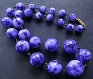 Vintage Art Deco Swirled Purple Glass Bead Wired Necklace - W37