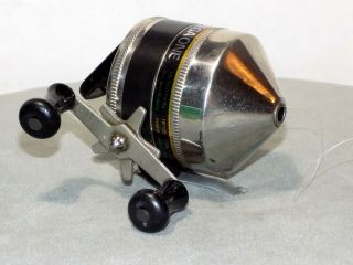 Vintage Zebco " Omega One " Casting Reel Made In The Usa Vgc,