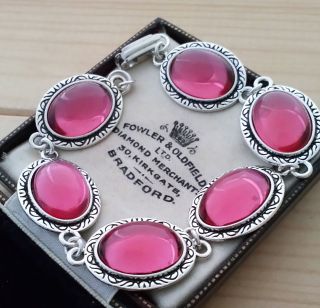 Vintage - 1970s Czech Rose Pink Mirror Glass Cabochon - Large Oval Bracelet