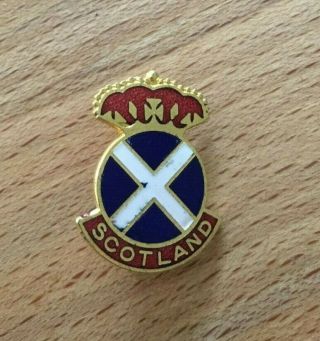 Scotland - Old Vintage Enamel Coffer Football Badge/pin