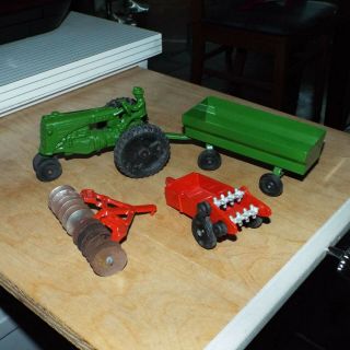 Vintage - - Minneapolis Moline Mm Toy Farm Tractor Die Cast C.  