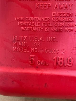 Vintage Blitz 5 Gallon Vented Gas Can With Pre - Ban Spout And Cap.  MADE IN USA 6