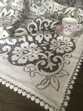 Vintage White Cotton Floral Lace Tablecloth 96x61