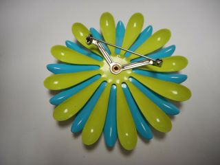 Wow Vintage Enamel Flower Pin / Brooch Green And Aqua Fantastic