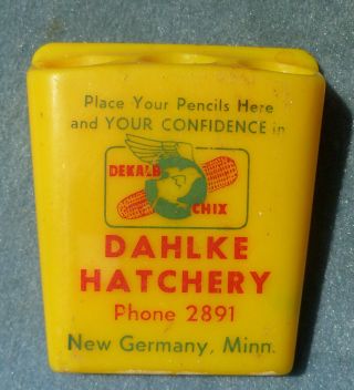 Dekalb Chix Pencil Holder Vintage Dahlke Hatchery Germany Minn
