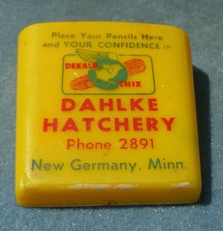 Dekalb Chix Pencil Holder Vintage Dahlke Hatchery Germany Minn 2