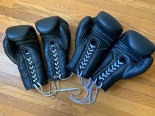 Vintage Boxing Sparring Gloves: 18 Oz/22 Oz