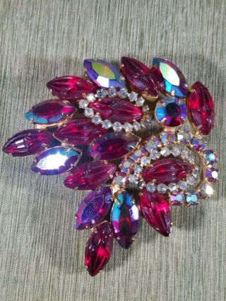 Vintage Juliana Style With Marquis Scarabs And Ruby Red Rhinestone Brooch Pin