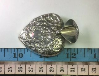 Vintage Sterling Silver Repousse Heart Shaped Posy Brooch Pin Size 2.  5” 4