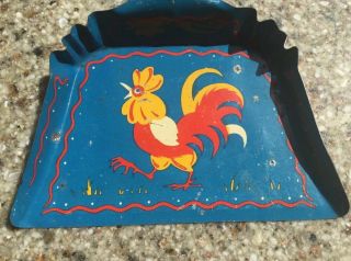 Vintage Child ‘s Small Metal Dust Pan With Rooster 6 1/4 
