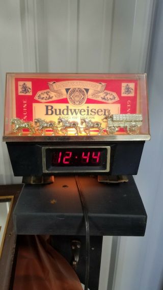 Budweiser World Champion Clydesdale Team Vintage Lighted Bar Clock