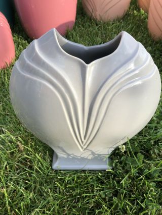 Vintage Art Deco Usa Mccoy Fine - Form Ceramic 466 Gray Vase