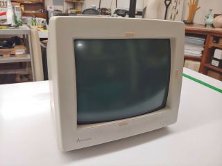 Mitsubishi Color Computer Monitor - Vintage Gaming - Model : Aum - 1371a