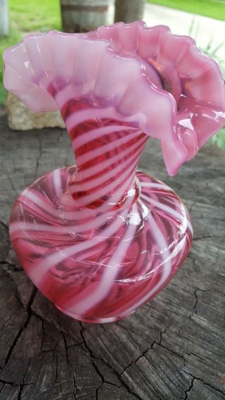 Vtg Fenton Cranberry Striped Fluted Art Glass Vase Swirl Ruffled Fluted