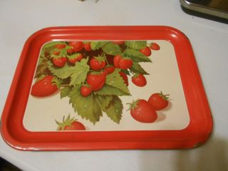 Vintage Set Of 4 Strawberries Metal Tv Lap Serving Trays Kitchen Patio Decor