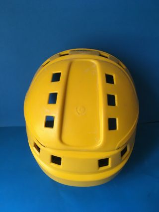 Yellow JOFA ishockey helmet 24651.  Vintage 70’s.  Senior size 4