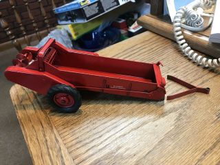 Vintage Tru Scale Mccormick Deering Toy Farm Tractor Manure Spreader