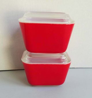 Set of 2 Vintage 1950s Pyrex Red Refrigerator Dishes w/ Glass Lids 501 2