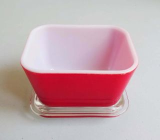 Set of 2 Vintage 1950s Pyrex Red Refrigerator Dishes w/ Glass Lids 501 5